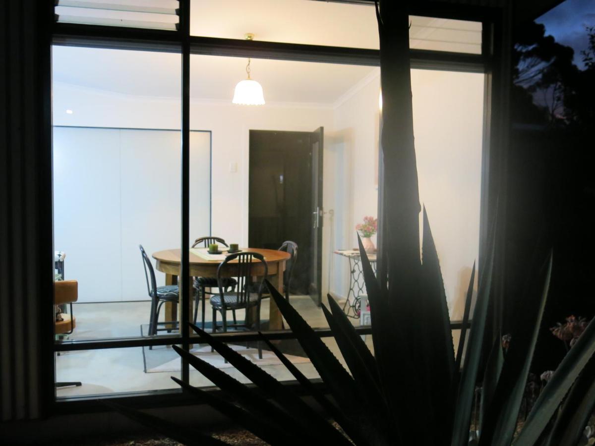 Вилла Sinclair Eco House Порт-Линкольн Экстерьер фото