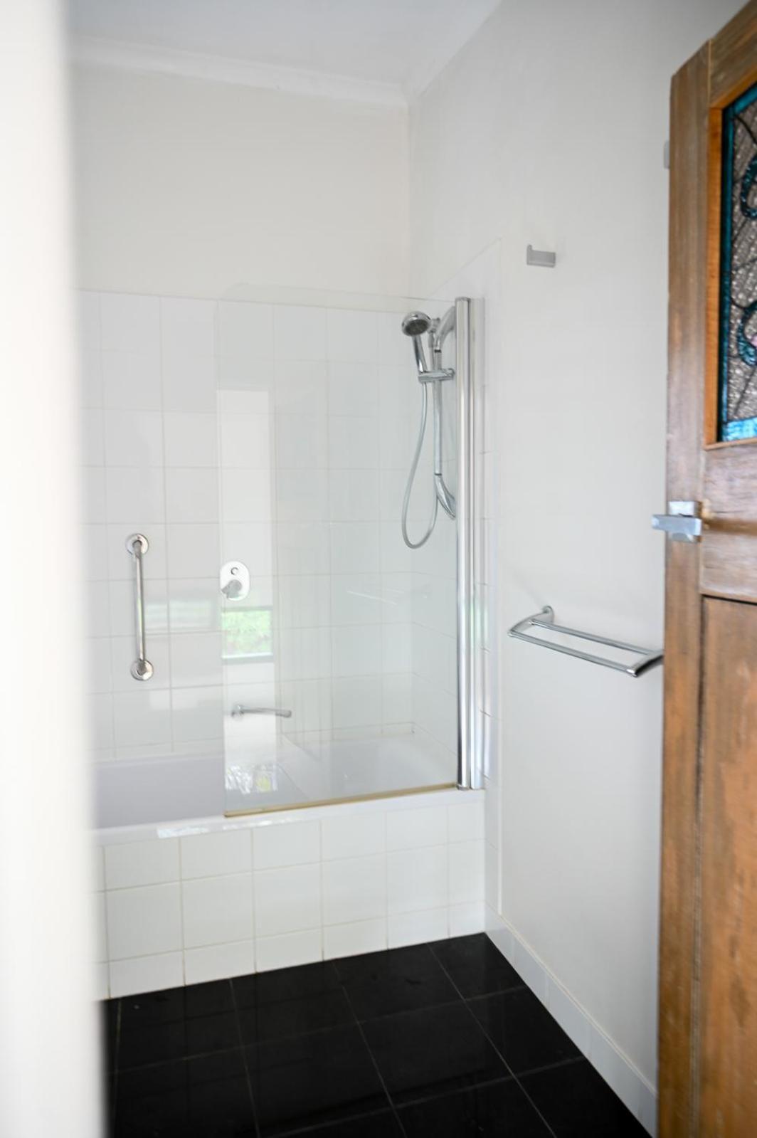 Вилла Sinclair Eco House Порт-Линкольн Экстерьер фото