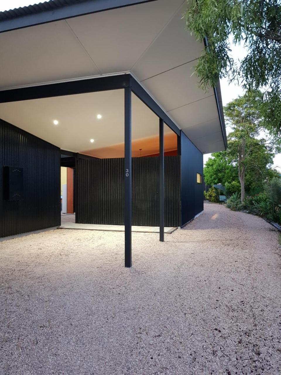 Вилла Sinclair Eco House Порт-Линкольн Экстерьер фото